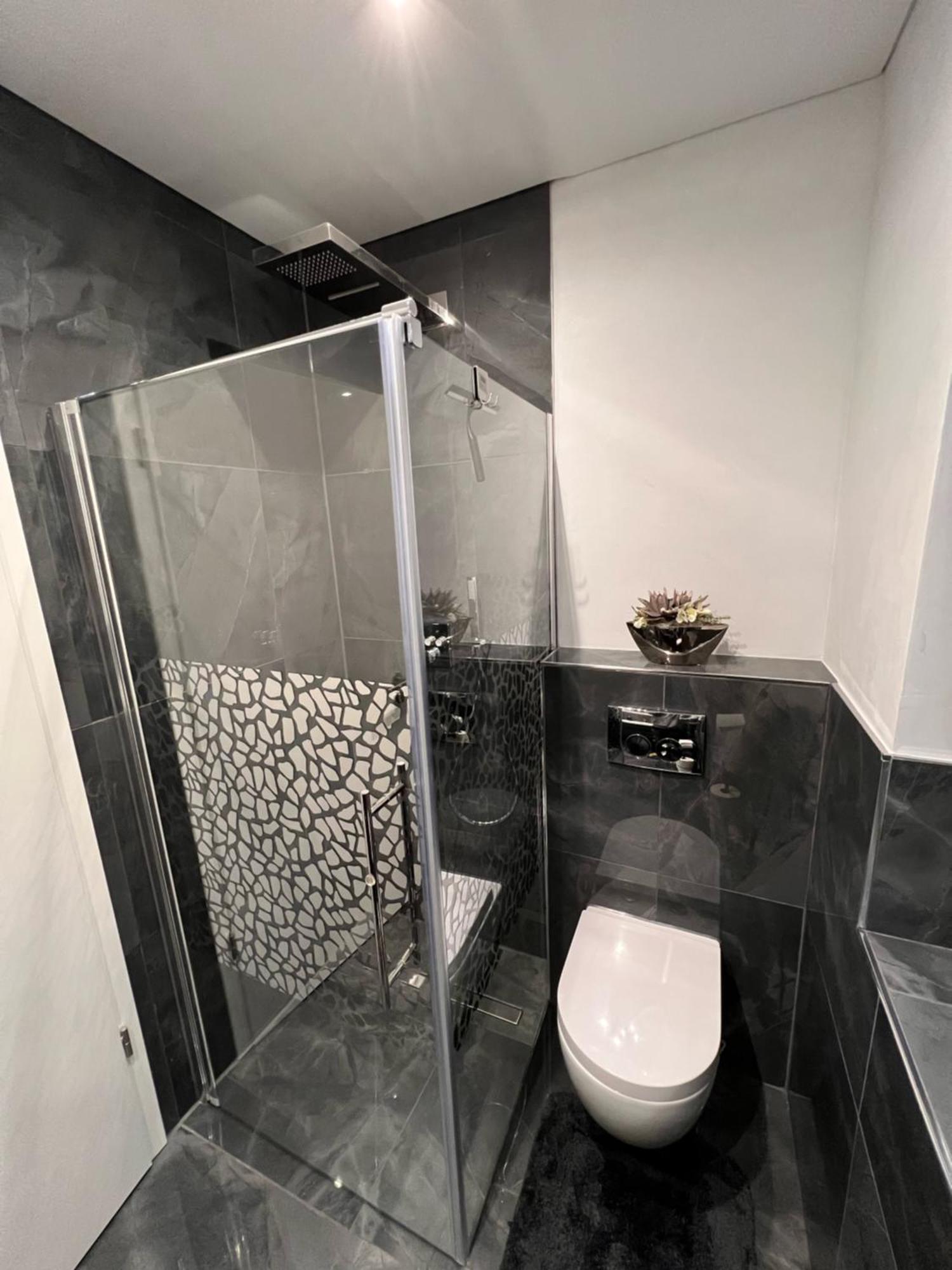 Penthouse M1 Apartment Нойнкирхен Екстериор снимка